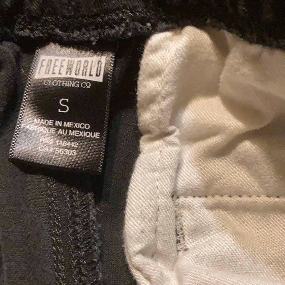 Joggers - Picture 3 of 4